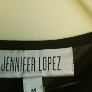 Jennifer Lopez, sleeveless top